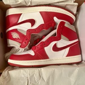 ￼ 100% authentic Jordan 1s women size 9